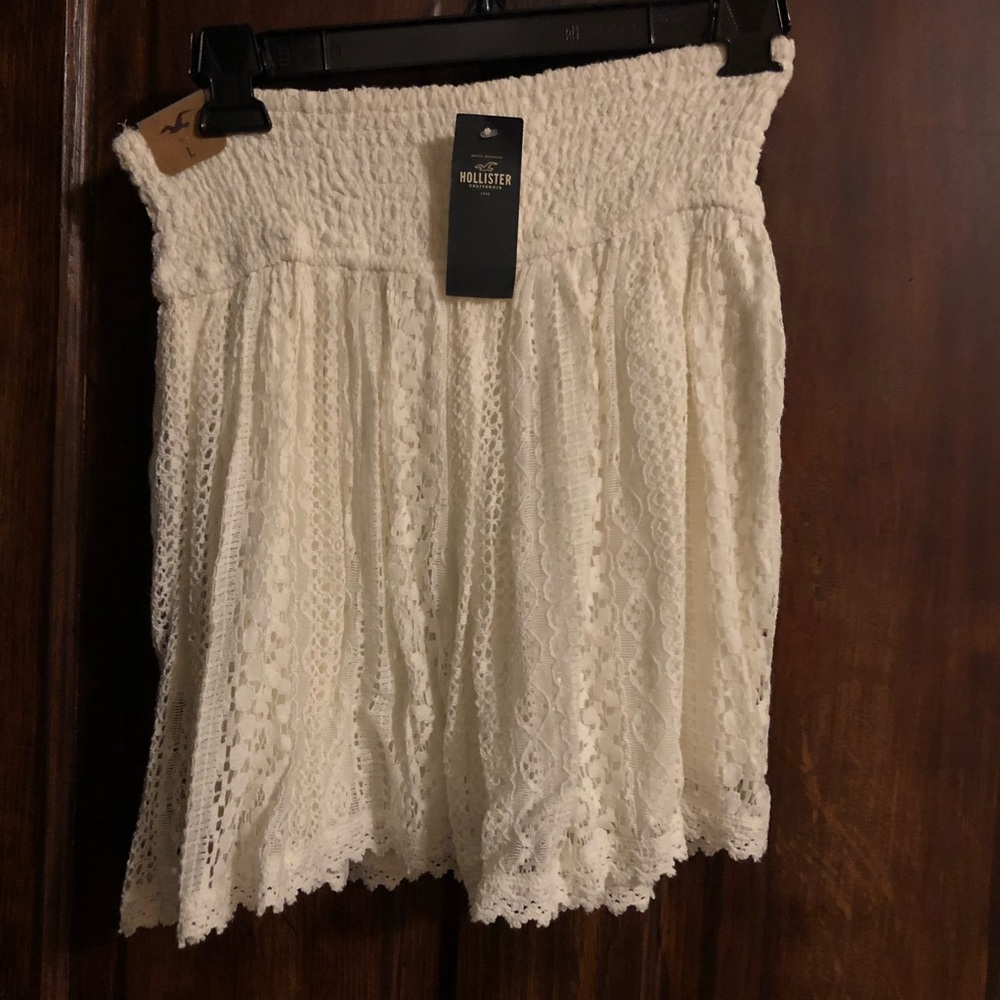 Hollister cream skirt